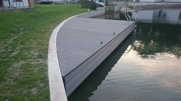 Pier - Rudava. The implementation of the pier consisted in the construction of a pier that stands on 5 self-tapping screws and is also anchored to the concrete masonry on the shore of the lake.